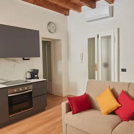 Casa Ortica, Three-room Citta Studi/politecnico/besta 20 Min Duomo Appartement Milan